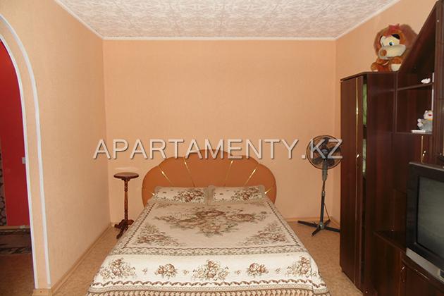 1-room apartment for daily rent, 68 Gogol street