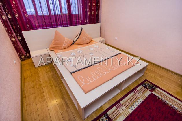 1-room. apartment for a day, 81 Sadovaya street