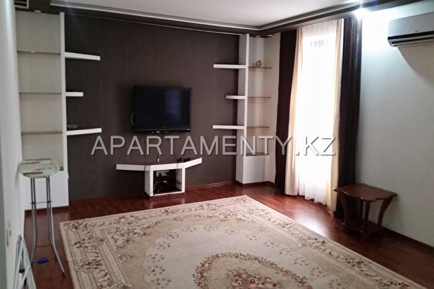 3-roomed apartment by the day, st. Satpaev d.32