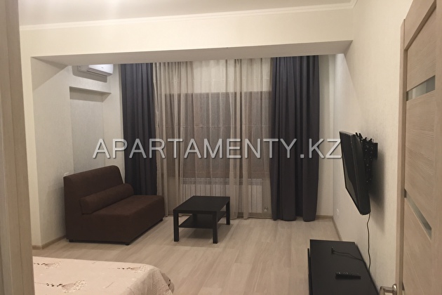 1-room apartment by the day in the center of Almat