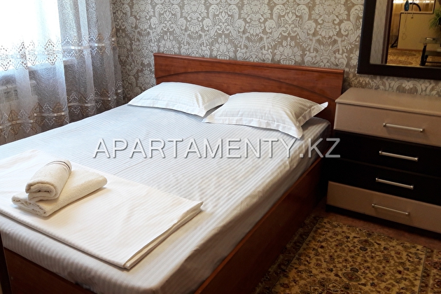 3-комнатная квартира посуточно в центре  Шымкента