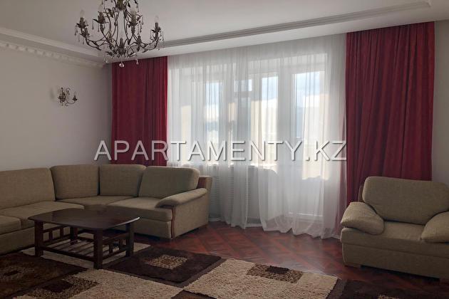 4-room apartment for daily rent in Aktobe