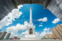 Independence Square and monument "The Kazakh Eli"
