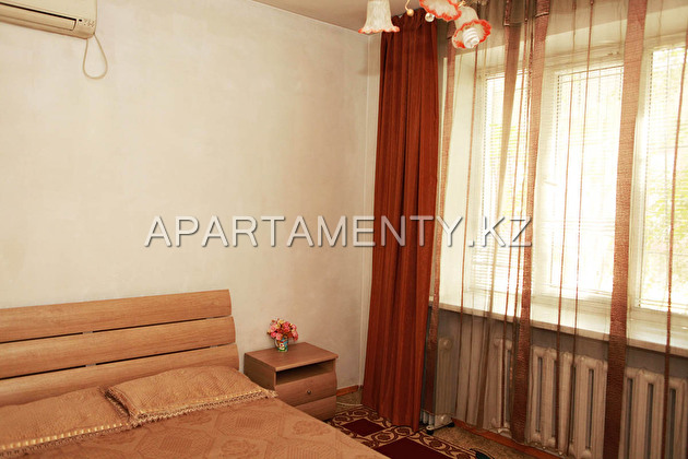 2-roomed apartment by the day, st. Abaya 34