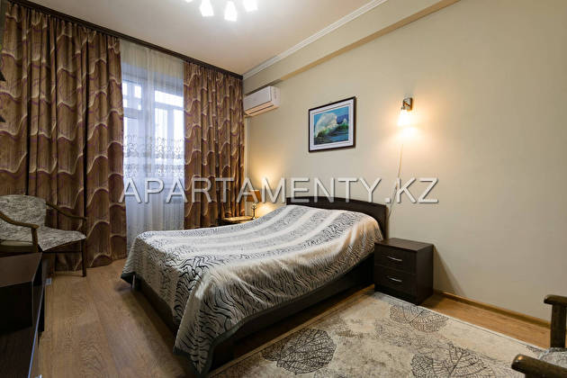 1-room apartment, 125/1 Kazybek bi str.