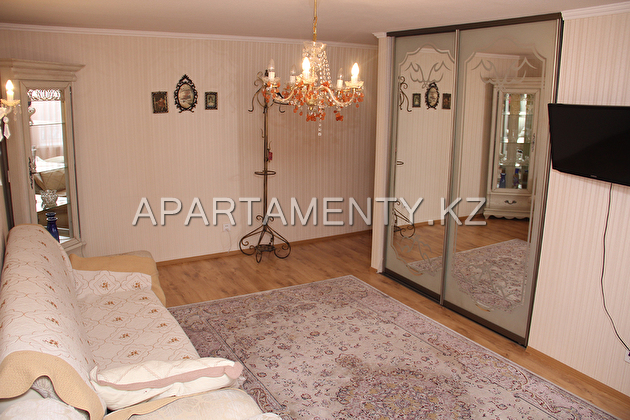 1-room apartment for daily rent, 54 Gogol street