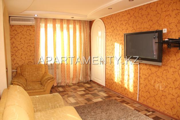 2-room apartment, 56 Bukhar Zhyrau Ave