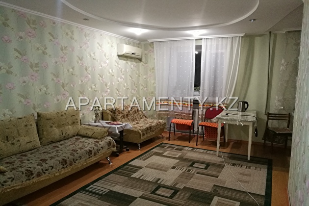 2-room apartment per night, st. Momysh Uly, d.10
