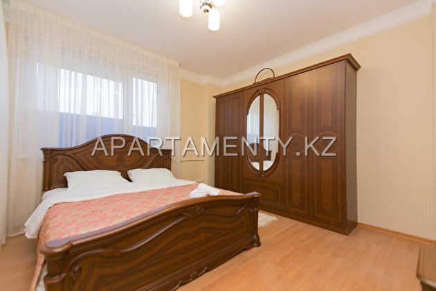 2-room apartment for a day, Sarayshik st. 9