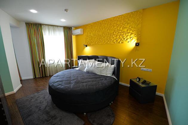 1 bedroom VIP apartment in the city center