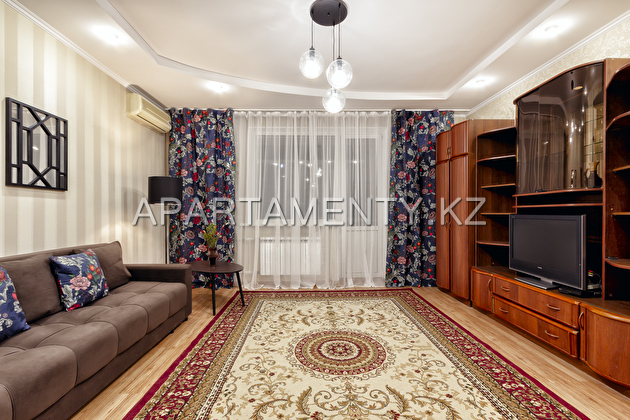 2-room apartment for daily rent, Samal-2, d. 78