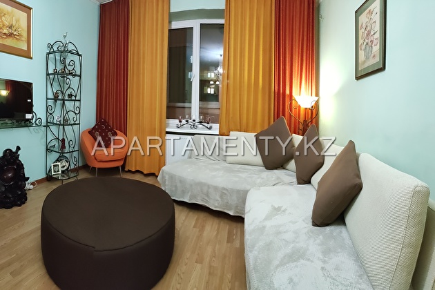 2-room apartment for daily rent, 167 Ikhsanov str.