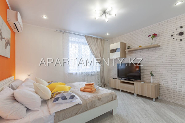 1-room apartment for daily rent, Kurmangazy 5