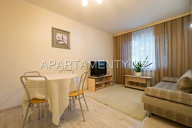 Чистая и уютная 2 комнатная квартира в центре