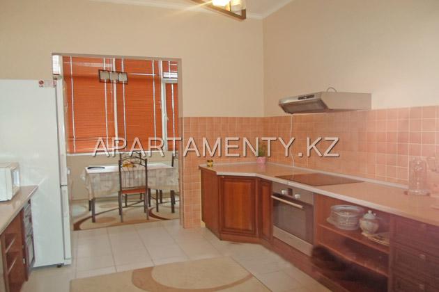 3-bedroom apartment daily