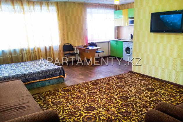 1-room apartment for daily rent, 37 Ermekova str.
