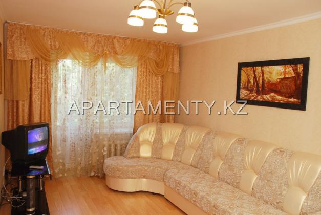 1-room apartment for daily rent, ul. Auezova 140