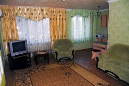 2-bedroom apartment daily