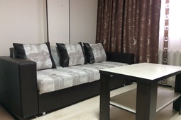 1-комнатная квартира посуточно, ул. Женис д. 45/3