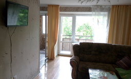 2-комнатная квартира посуточно, ул.Республики 4