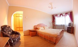 One room apartment for daily rent in Altyn