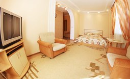 One-roomed apartment per night