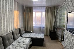 2-комнатная квартира посуточно , Славского д. 30