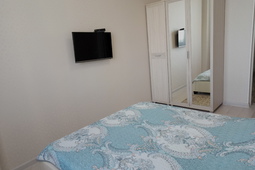 1-комнатная квартира посуточно, 17 мкр.