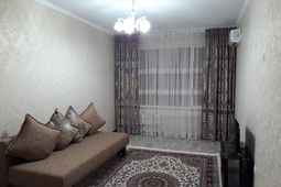 2-комнатная квартира посуточно, мкр. 12 д. 3