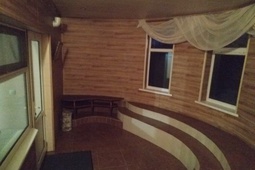 Cottage for rent in the area of the ring.