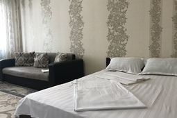 1-комнатная квартира посуточно, ул.Иманбаева 10