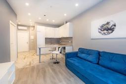 2-комнатная квартира посуточно в 12 мкр.