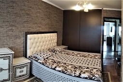 2 комнатная квартира, ул. Бухар Жырау 75