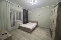 1-комнатные апартаменты посуточно, Батыс 2