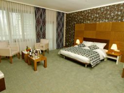 Hotel "Grand Nur Plaza Convention Center" Aktau